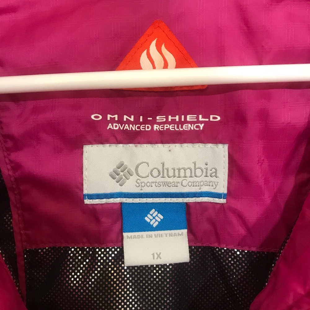 Columbia (morning light ) Pink Omni heat jacket